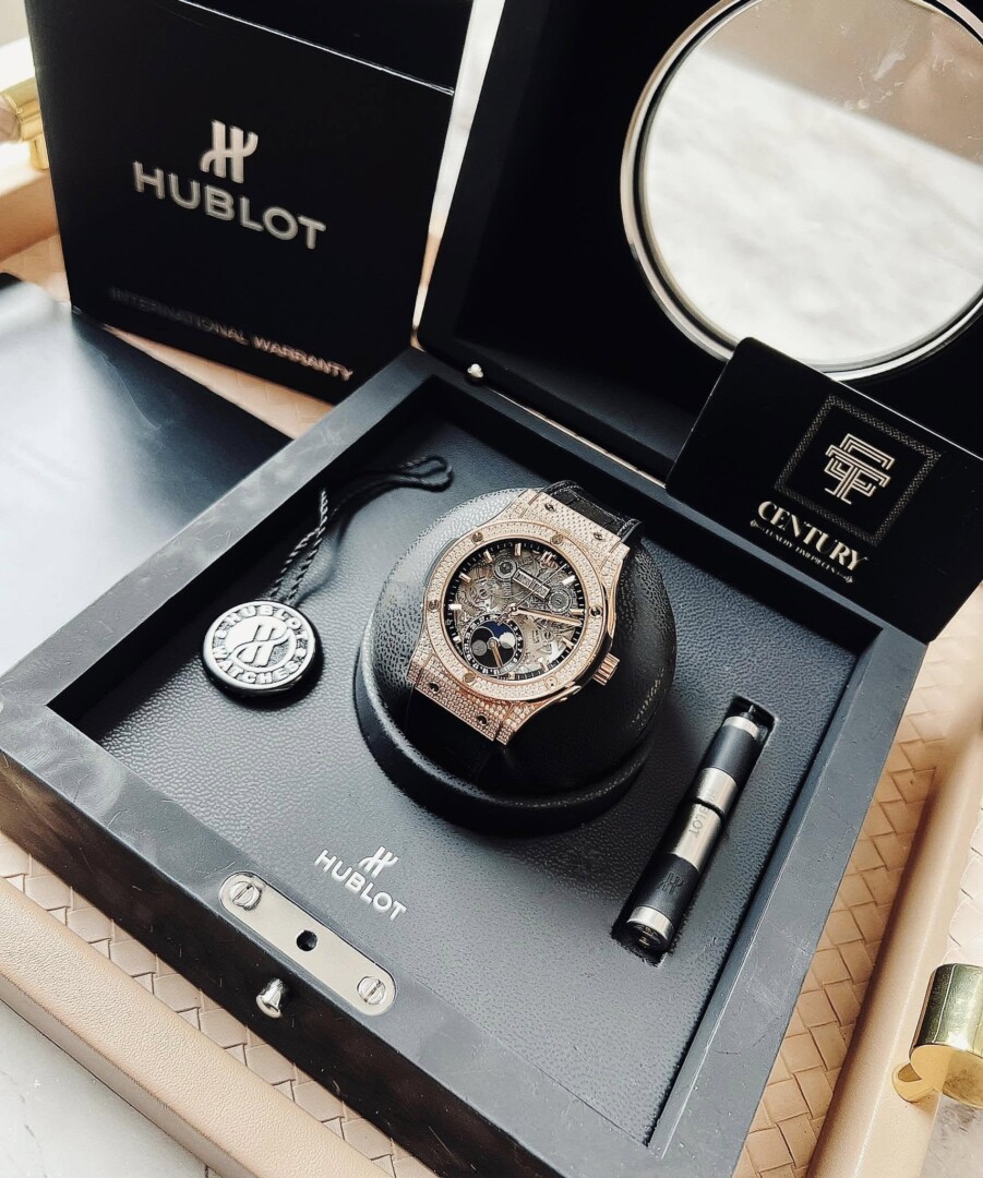 Đồng Hồ Hublot Classic Fusion Aerofusion Moonphase King Gold Dimonds 42mm 4
