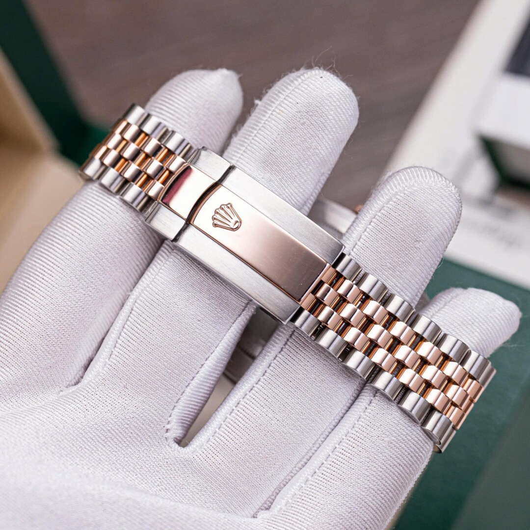 Đồng Hồ Rolex Datejust 36 Mặt Chocolate Cọc Số Kim Cương 126231 5