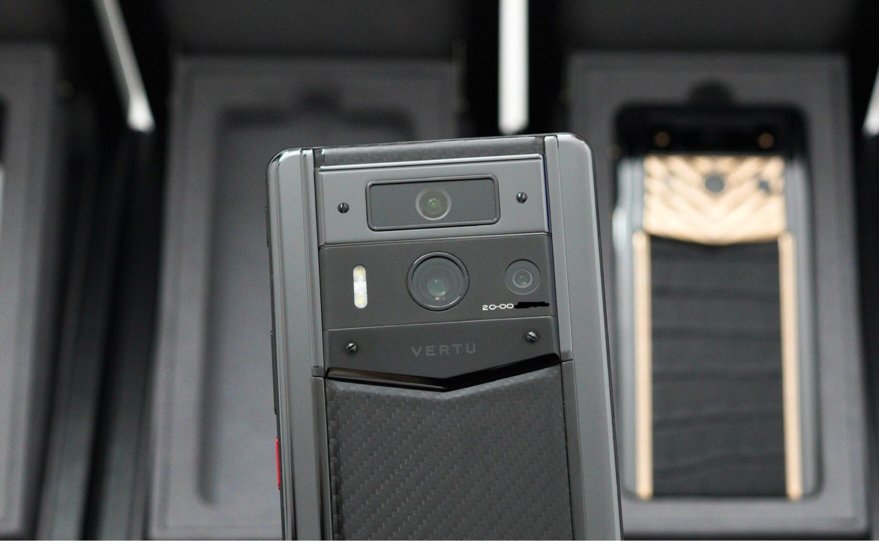 Vertu Meta 2 Carbon (5)