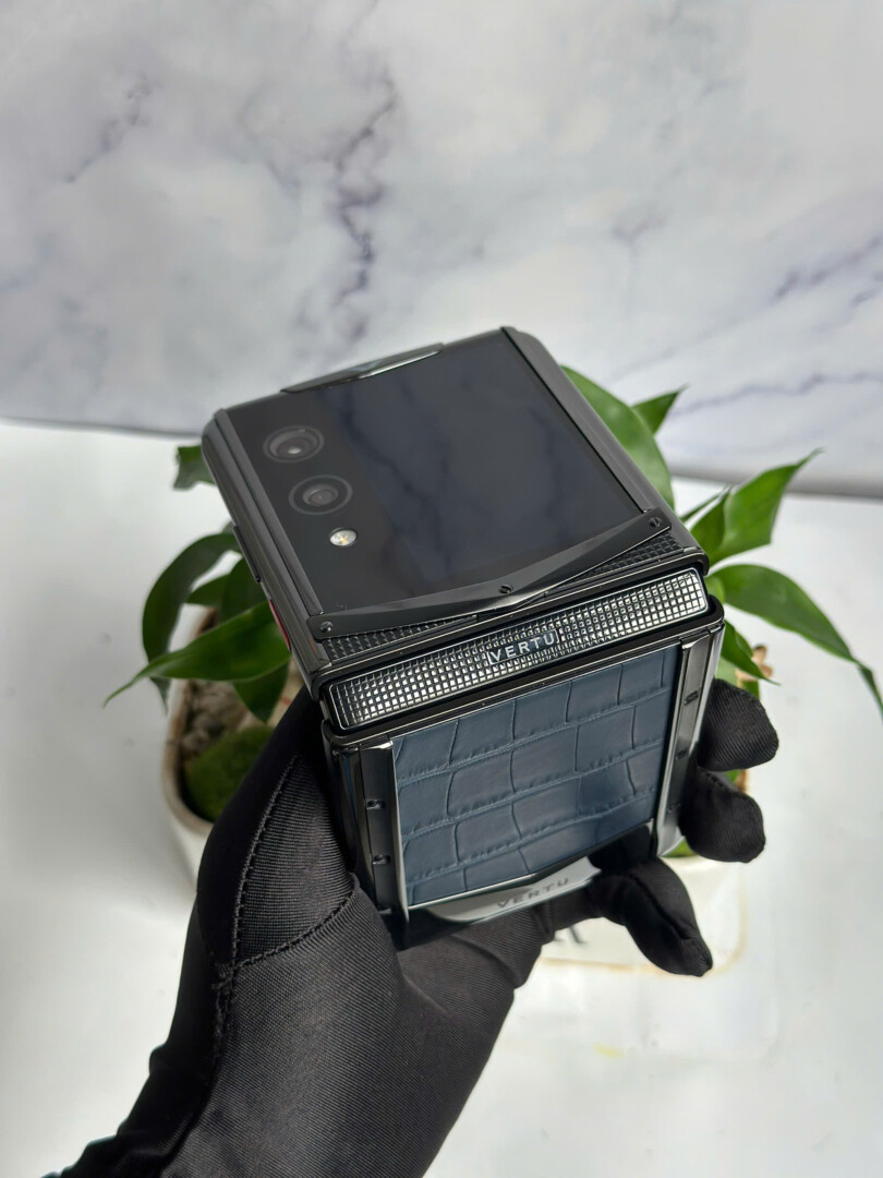 Vertu Quantum Da Ca Sau Xanh (10)