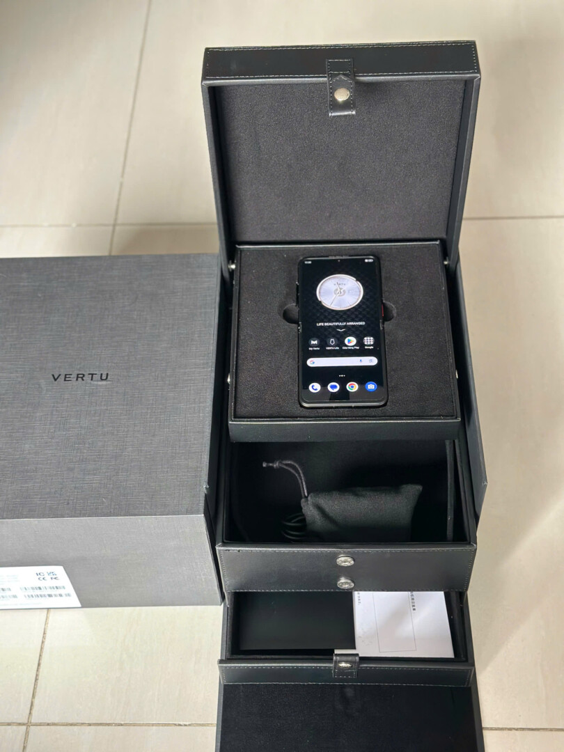 Vertu Quantum Da Ca Sau Xanh (5)