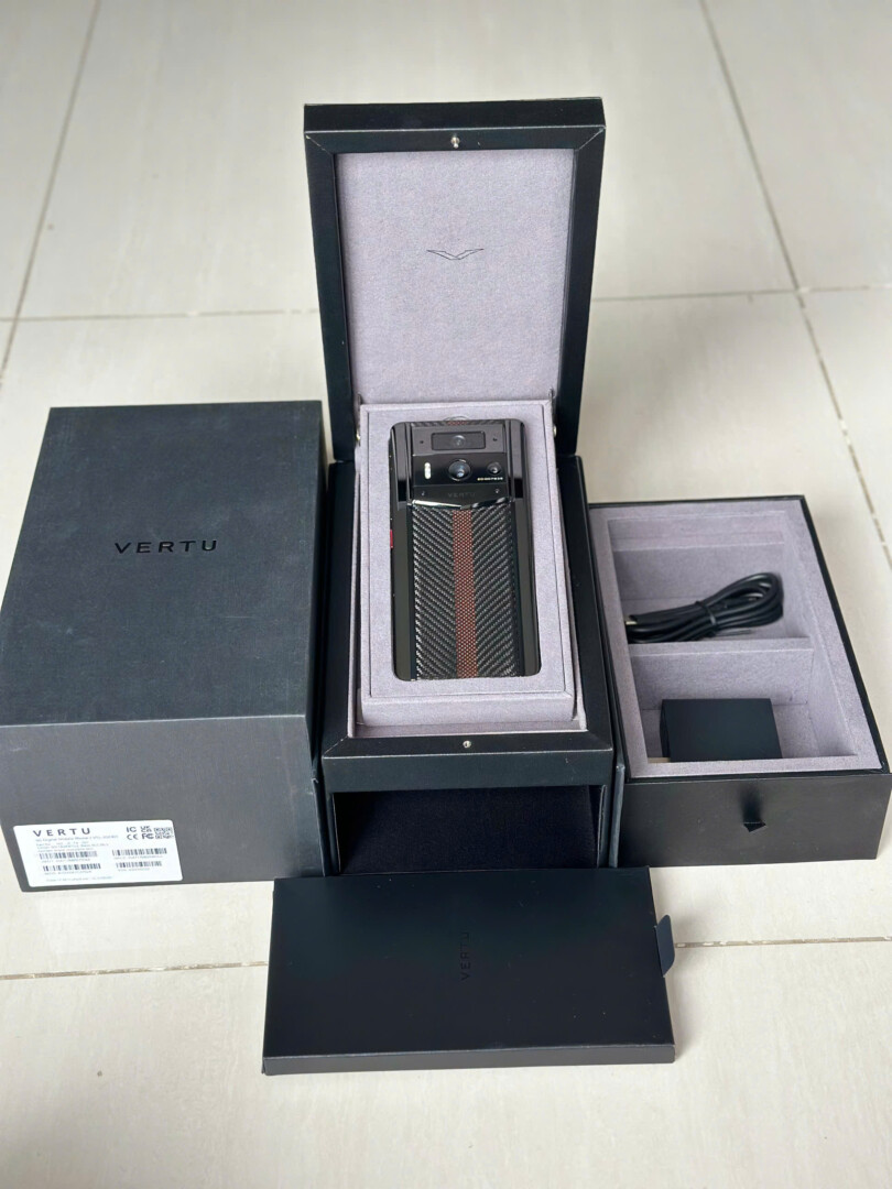 Meta 2 Carbon đường đua (7)