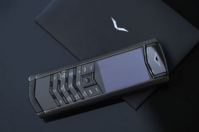 Điện Thoại Vertu Signature S Clous De Paris Black Mới 99%