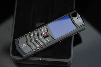 Điện Thoại Vertu Signature S Dragon Black Mới 99%
