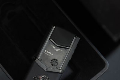 Điện Thoại Vertu Signature S Dragon Black Mới 99%