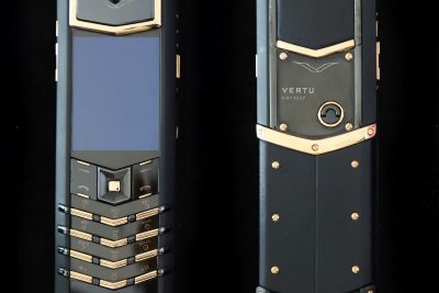 Điện Thoại Vertu Signature S Balck Điểm Vàng Mới 99%