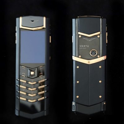 Điện Thoại Vertu Signature S Balck Điểm Vàng Mới 99%