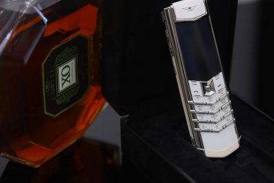 Điện Thoại Vertu Signature S Pure White Like New 99%