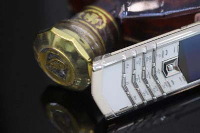 Điện Thoại Vertu Signature S Pure White Like New 99%
