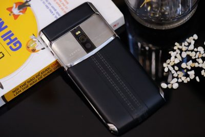 Điện Thoại Vertu Signature Touch 2 Cánh Mới 99%