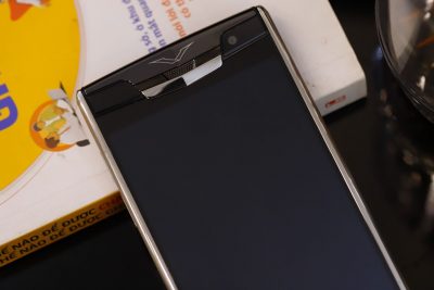 Điện Thoại Vertu Signature Touch 2 Cánh Mới 99%