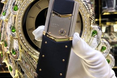 Điện Thoại Vertu Signature S Điểm Vàng Siêu Đẹp