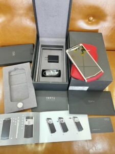 Vertu Aster P Red (1)