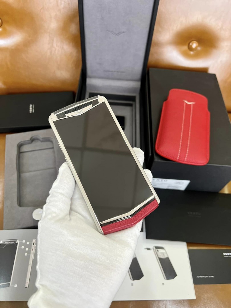 Vertu Aster P Red (4)