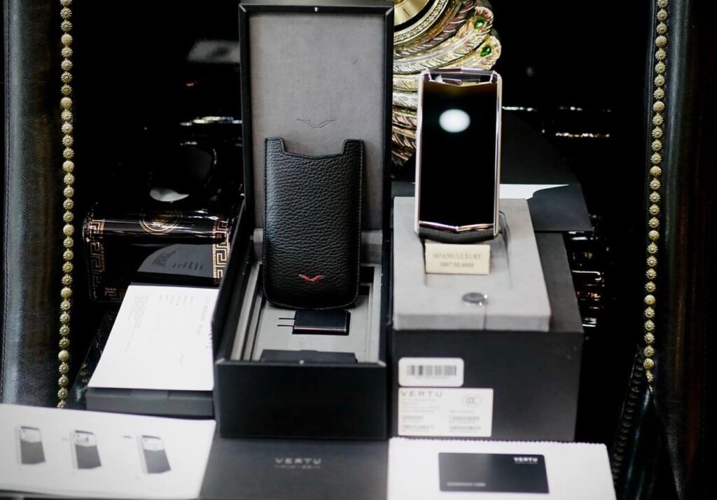 Vertu Aster P Silver (4)