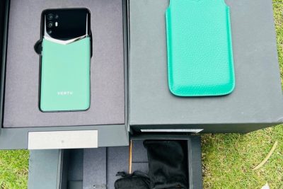 Điện Thoại iVertu 5G Da Bê Màu Xanh Hoàng Gia