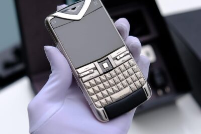 Điện Thoại Vertu Quest Chính Hãng giá rẻ