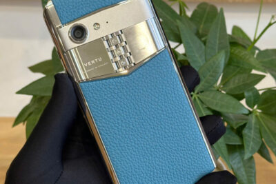 Điện Thoại Vertu Aster P da bê xanh đẹp keng