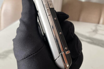 Điện Thoại Vertu Ayxta Nắp Gập Da Bê Đen