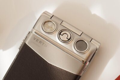 Điện Thoại Vertu Ayxta Nắp Gập Da Nâu