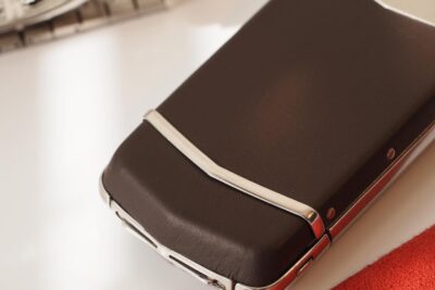 Điện Thoại Vertu Ayxta Nắp Gập Da Nâu