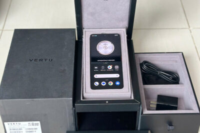 Điện Thoại Vertu Meta 2 Cá Sấu Bạch Tạng Đính Km