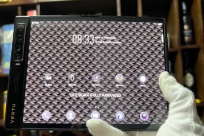 Điện Thoại Vertu Ayxta 5g Fold 2 Lưng Carbon Máy Đẹp 98,99%