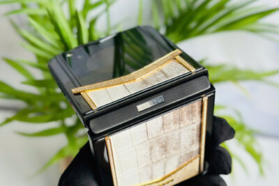 Vertu Ironflip Lưng Da Cá Sấu Himalaya viền kim