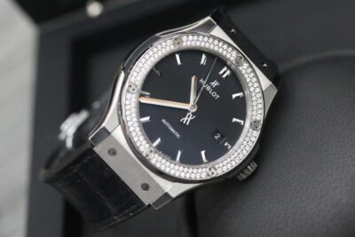 Đồng Hồ Hublot Classic Fusion Benzel Custom Diamonds 38mm