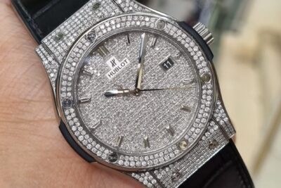 Đồng Hồ Hublot Classic Fusion Titanium Full Pave Automatic 38mm