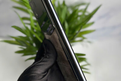 Vertu Meta 1 Web 3.0 Lưng Bọc Da Cá Sấu Bạch Tạng