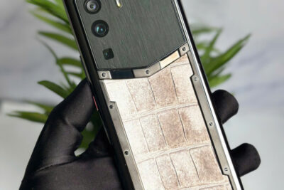 Vertu Meta 1 Web 3.0 Lưng Bọc Da Cá Sấu Bạch Tạng