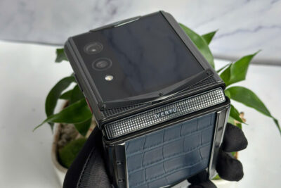 Điện thoại Vertu Quantum Da cá sấu xanh đẹp 99% fullbox