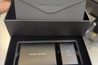 Kính mắt Vertu thông minh