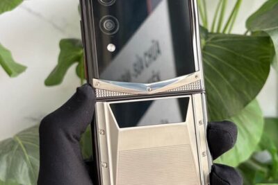Điện Thoại Vertu Quantum Flip Cyber Silver