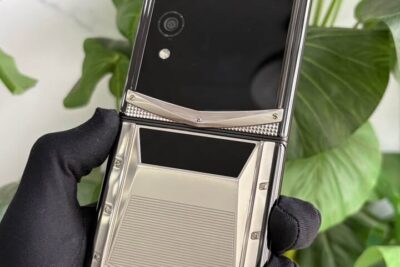 Điện Thoại Vertu Quantum Flip Cyber Silver