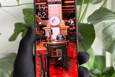 Điện Thoại Vertu Quantum Flip Cyber Silver