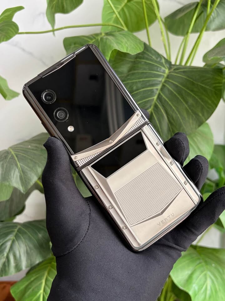 Quantum Flip Cyber Sliver (8)