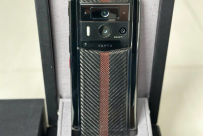 Điện Thoại Vertu Meta 2 Carbon đường đua