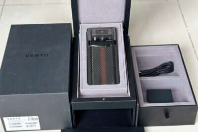 Điện Thoại Vertu Meta 2 Carbon đường đua