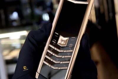 Vertu Signature S vàng khối – Giá trị vượt thời gian của giới thượng lưu