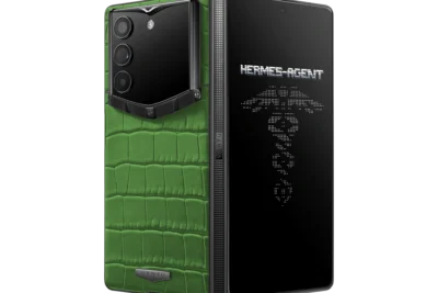 Vertu AlphaFold Bespoke Alligator Skin Gold III