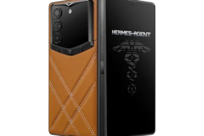 Vertu AlphaFold Bespoke Alligator Skin Gold III