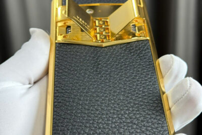 Điện Thoại Vertu Aster P Da Bê Đen Mạ Vàng 18K