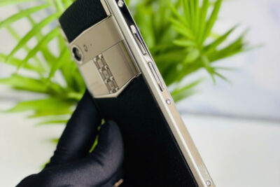 Điện thoại Vertu Aster P da bê đen