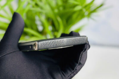Điện thoại Vertu Aster P da bê đen