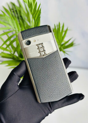 Điện thoại Vertu Aster P da bê đen