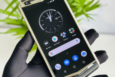 Điện thoại Vertu Aster P da bê đen