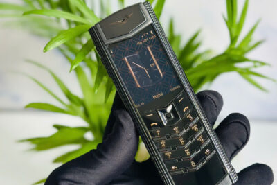 Vertu Signature S clous black 99%
