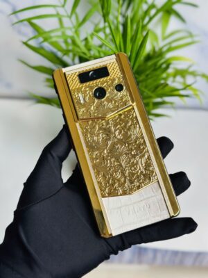 Vertu Himalaya Golden Cared With Diamond Alligator 99% fullbox